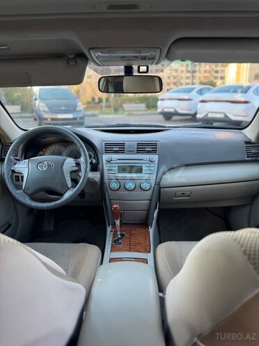 Toyota Camry-8