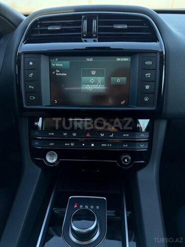 Jaguar F-Pace 2017, 160,000 km - 2.0 l - Bakı