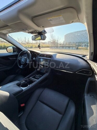 Jaguar F-Pace 2017, 160,000 km - 2.0 l - Bakı