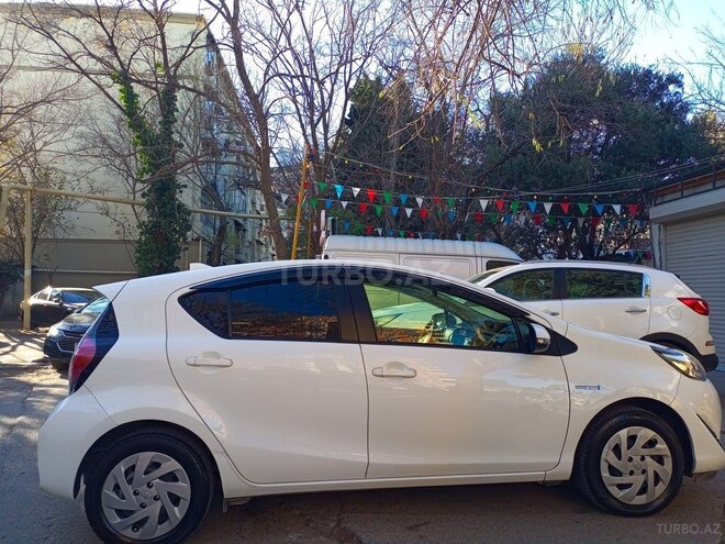 Toyota Aqua 2018, 205,000 km - 1.5 l - Bakı