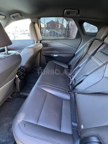 Lexus  2025, 10,000 km - 2.5 l - Bakı