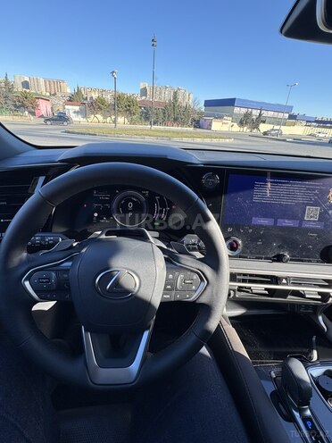 Lexus  2025, 10,000 km - 2.5 l - Bakı