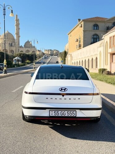 Hyundai Grandeur 2023, 32,900 km - 1.6 l - Bakı