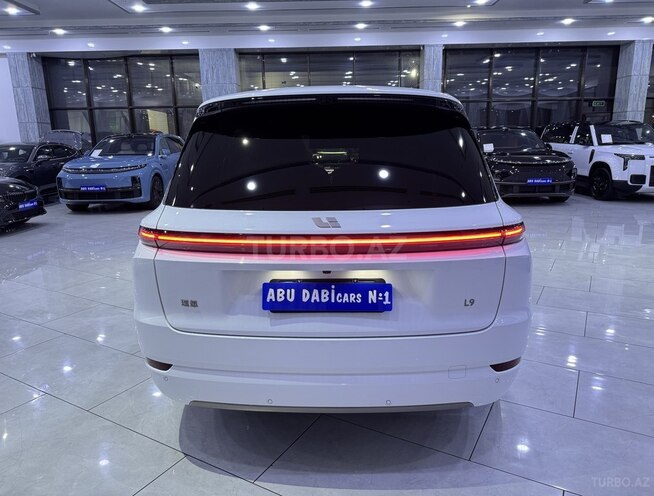 Li Auto L9-7