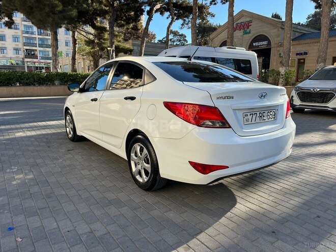 Hyundai Accent 2015, 210,000 km - 1.4 l - Bakı