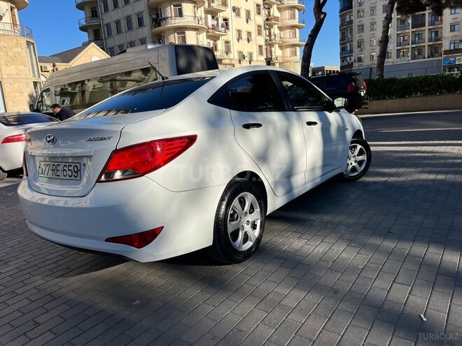 Hyundai Accent 2015, 210,000 km - 1.4 l - Bakı