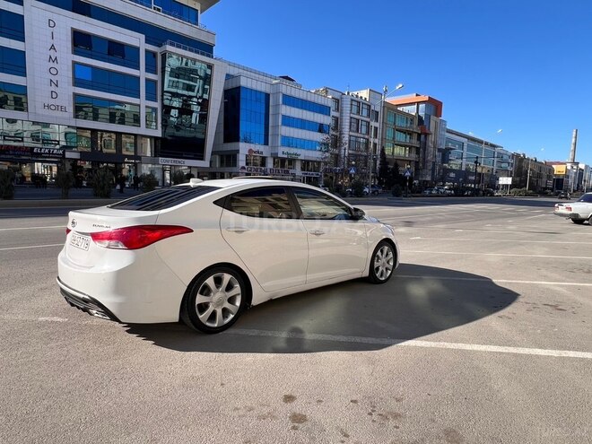 Hyundai Elantra 2011, 230,000 km - 1.8 л - Bakı