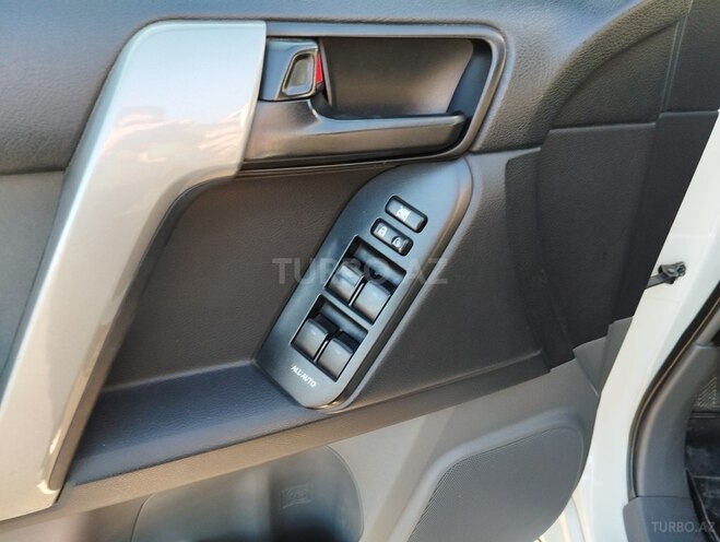 Toyota Land Cruiser Prado 2012, 245,000 km - 2.7 л - Bakı