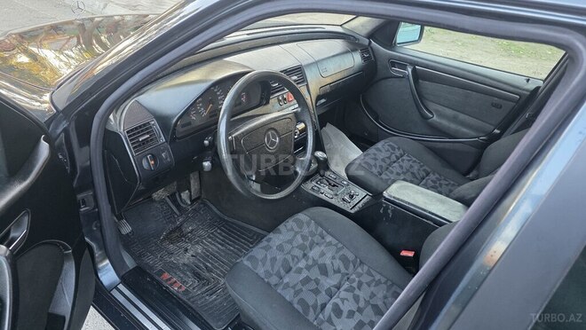 Mercedes C 200 1999, 303,454 km - 2.0 l - Sumqayıt
