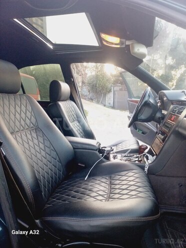 Mercedes E 240 1999, 318,486 km - 2.4 l - Bakı