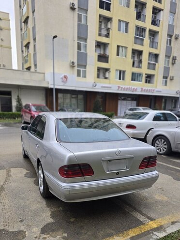 Mercedes E 240 2000, 552,388 km - 2.4 l - Bakı