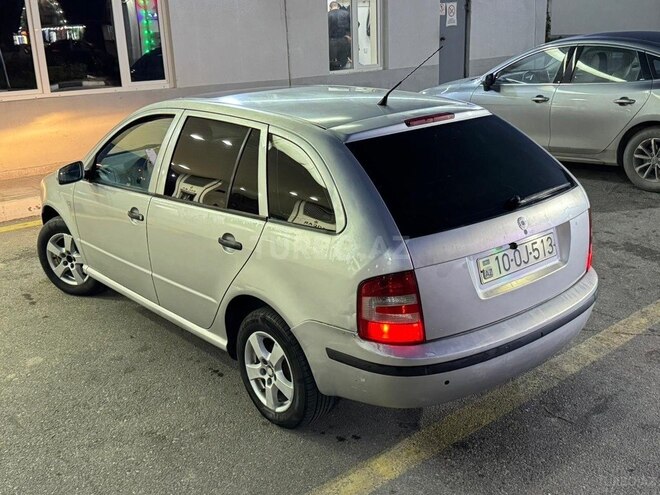 Skoda Fabia-11