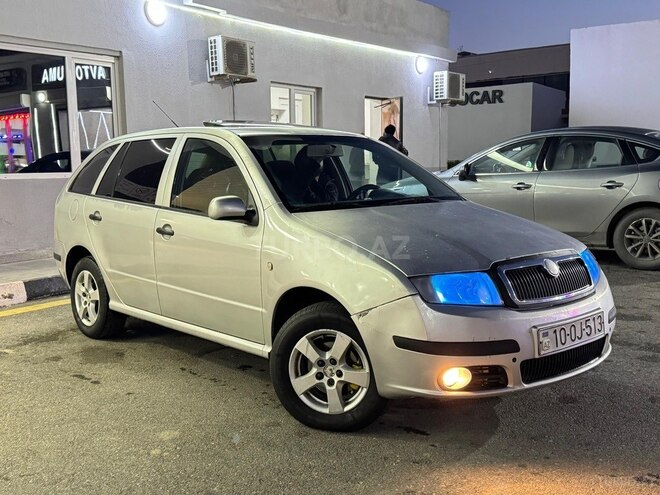 Skoda Fabia-1