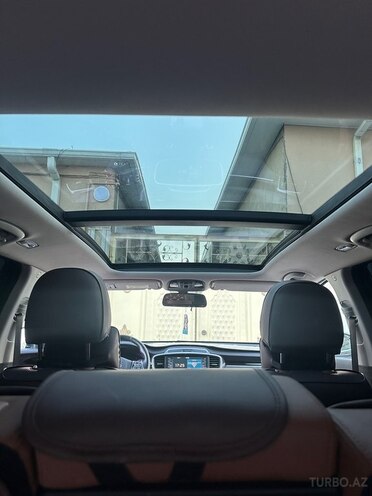 Kia Sorento-11