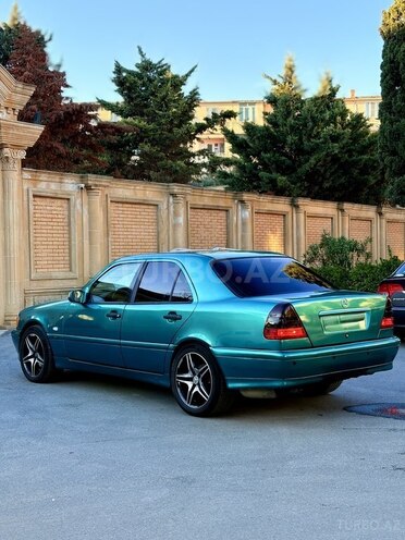 Mercedes C 200 1997, 369,000 km - 2.0 л - Bakı