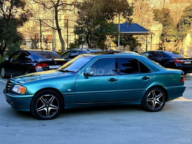 Mercedes C 200 1997, 369,000 km - 2.0 л - Bakı