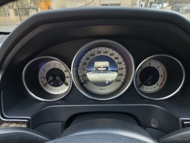 Mercedes E 220-5