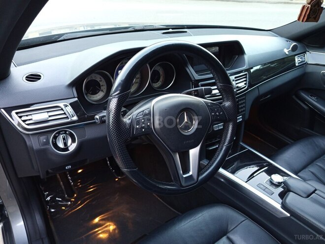 Mercedes E 220-6