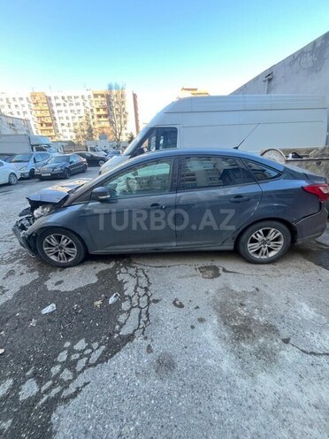 Ford Focus 2013, 412,000 km - 1.6 л - Bakı