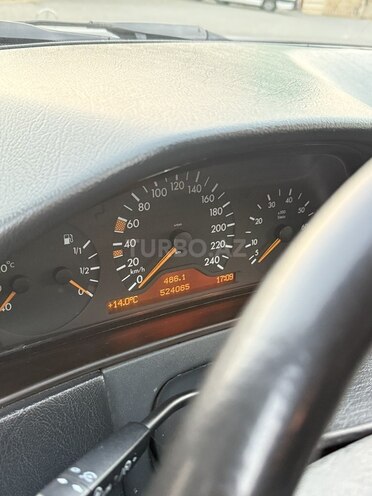 Mercedes E 240 1999, 524,000 km - 2.4 l - Bakı