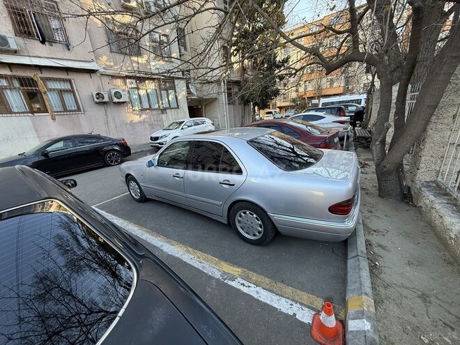 Mercedes E 240 1999, 524,000 km - 2.4 l - Bakı