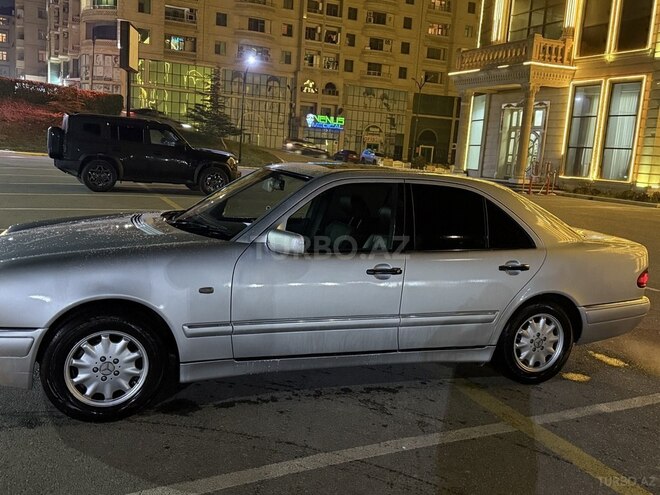 Mercedes E 240 1999, 524,000 km - 2.4 l - Bakı