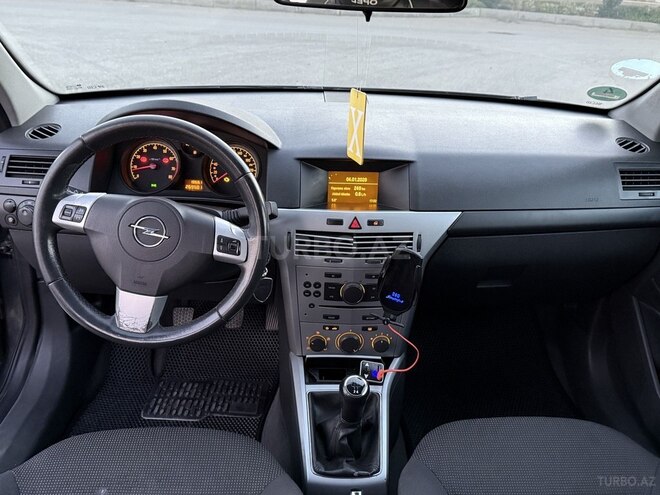 Opel Astra 2009, 270,000 km - 1.4 l - Bakı