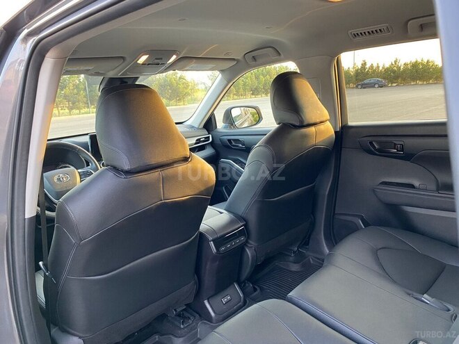 Toyota Highlander 2023, 43,000 km - 2.5 л - Bakı