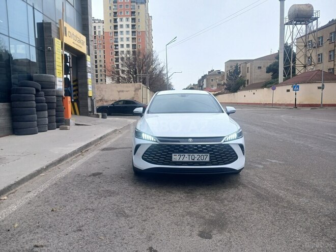 BYD Qin Plus-8