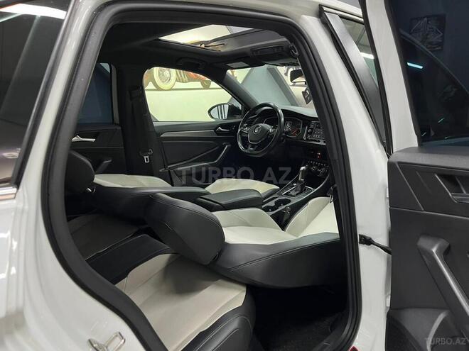 Volkswagen Jetta-17