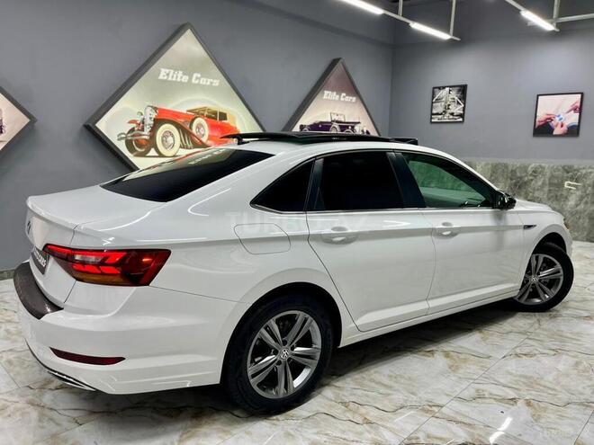 Volkswagen Jetta-5