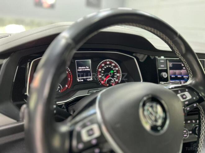 Volkswagen Jetta-24
