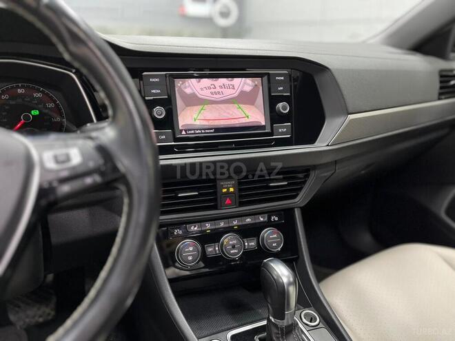 Volkswagen Jetta-16