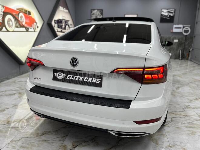 Volkswagen Jetta-8