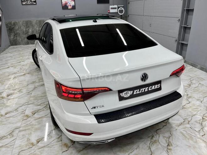 Volkswagen Jetta-4