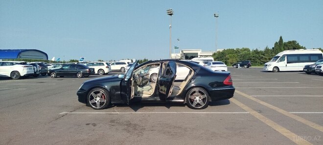 Mercedes E 220-6