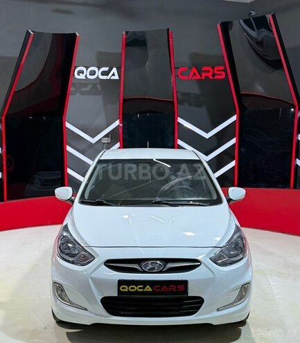 Hyundai Accent-4
