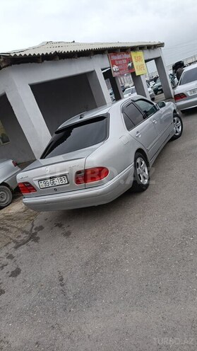Mercedes E 240 1999, 313,583 km - 2.4 l - Bakı