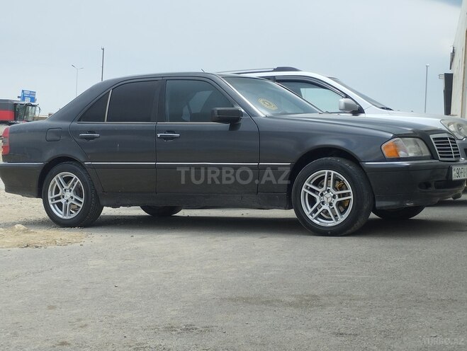 Mercedes C 180 1995, 465,000 km - 1.8 l - Bakı