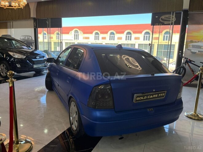 Opel Astra-10