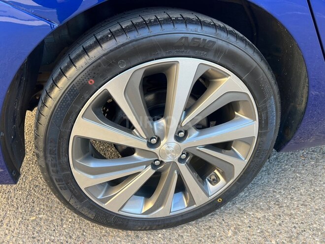 Hyundai Accent 2018, 88,353 km - 1.6 l - Bakı
