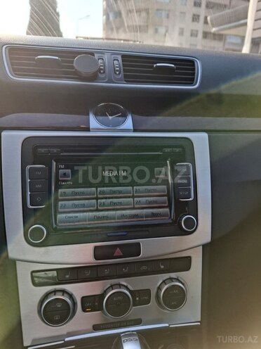 Volkswagen Passat 2013, 203,000 km - 1.8 л - Bakı