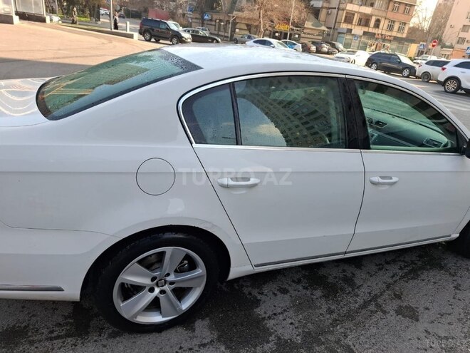 Volkswagen Passat 2013, 203,000 km - 1.8 л - Bakı