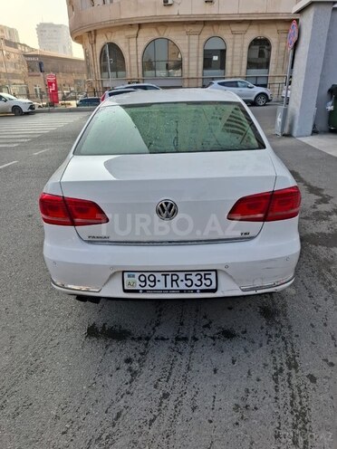 Volkswagen Passat 2013, 203,000 km - 1.8 л - Bakı