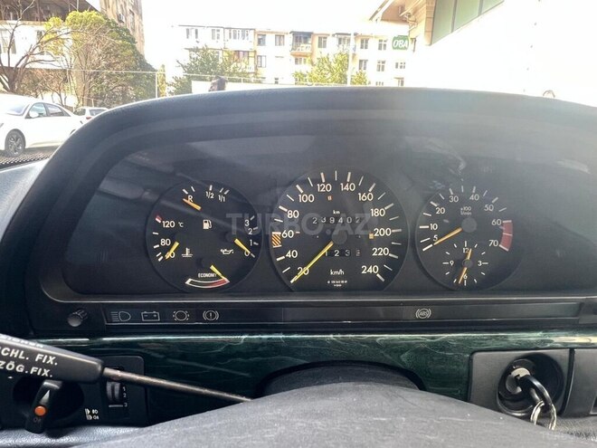 Mercedes 420 SE 1985, 239,402 km - 4.2 l - Bakı