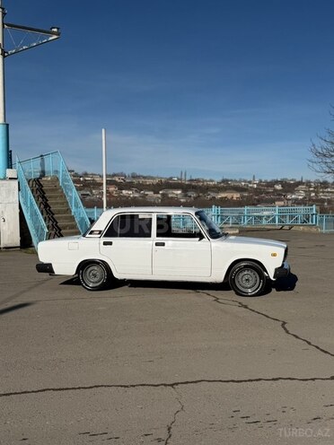 LADA (VAZ) 2107 2009, 140,000 km - 1.7 l - Quba