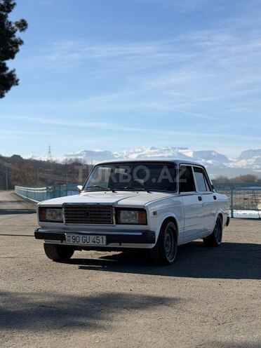 LADA (VAZ) 2107 2009, 140,000 km - 1.7 l - Quba