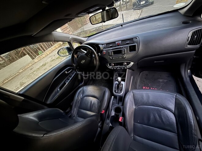 Kia Rio-11
