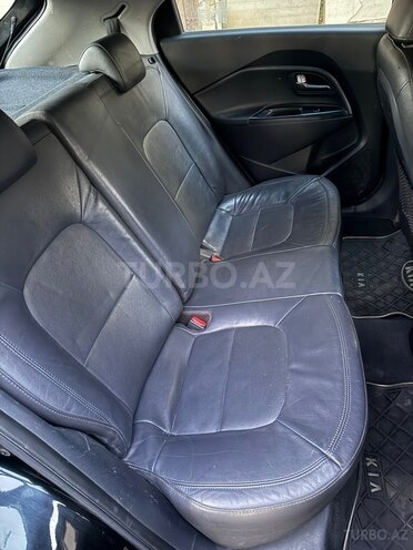Kia Rio-10