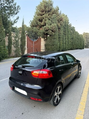 Kia Rio-4